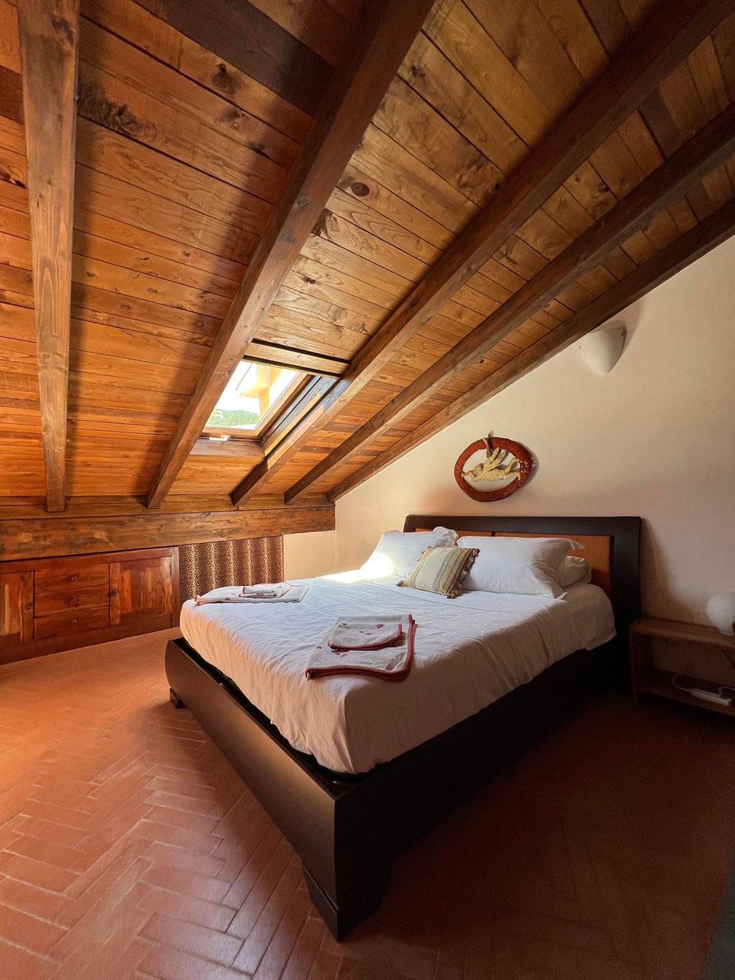 Casa Boru - A Beautiful Fully Restored Spacious House With Fantastic Views Calice al Cornoviglio Zewnętrze zdjęcie