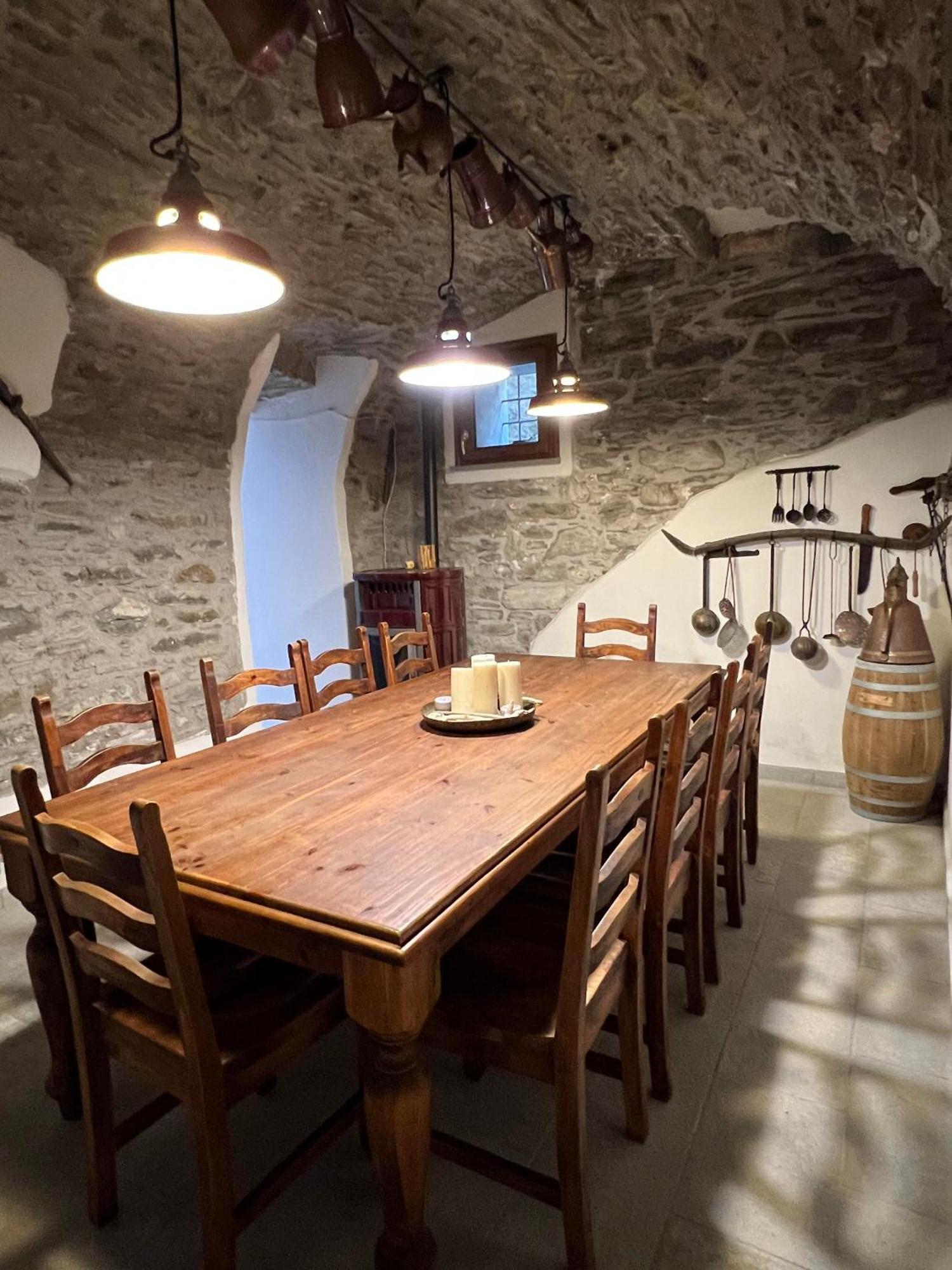 Casa Boru - A Beautiful Fully Restored Spacious House With Fantastic Views Calice al Cornoviglio Zewnętrze zdjęcie