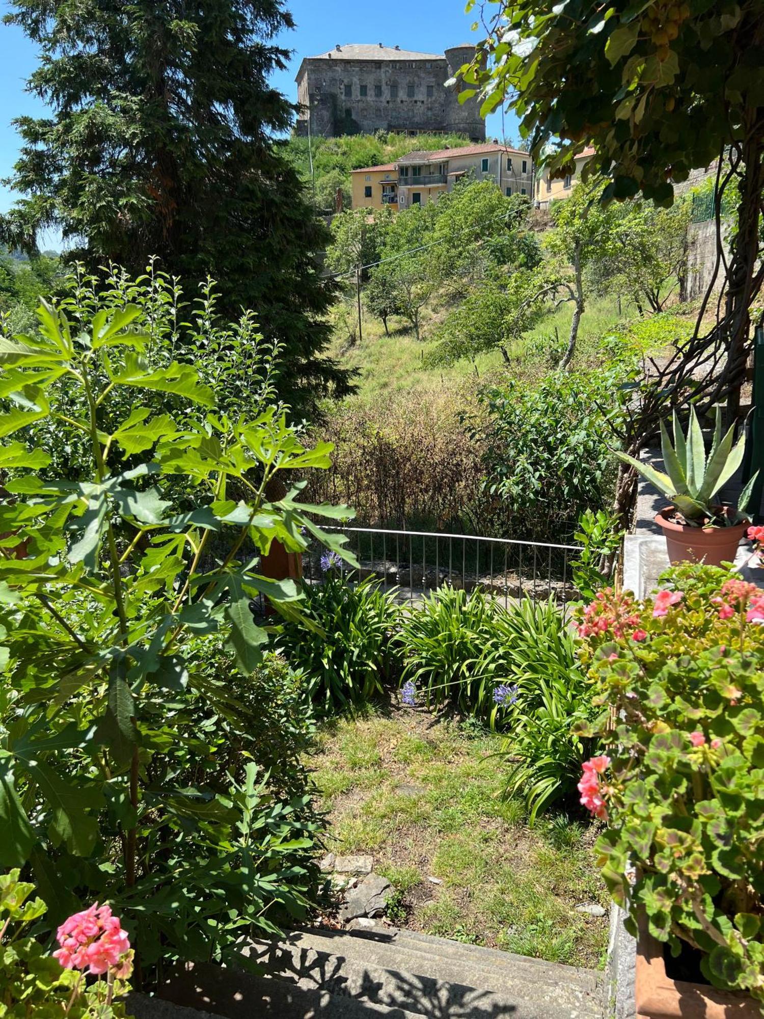 Casa Boru - A Beautiful Fully Restored Spacious House With Fantastic Views Calice al Cornoviglio Zewnętrze zdjęcie