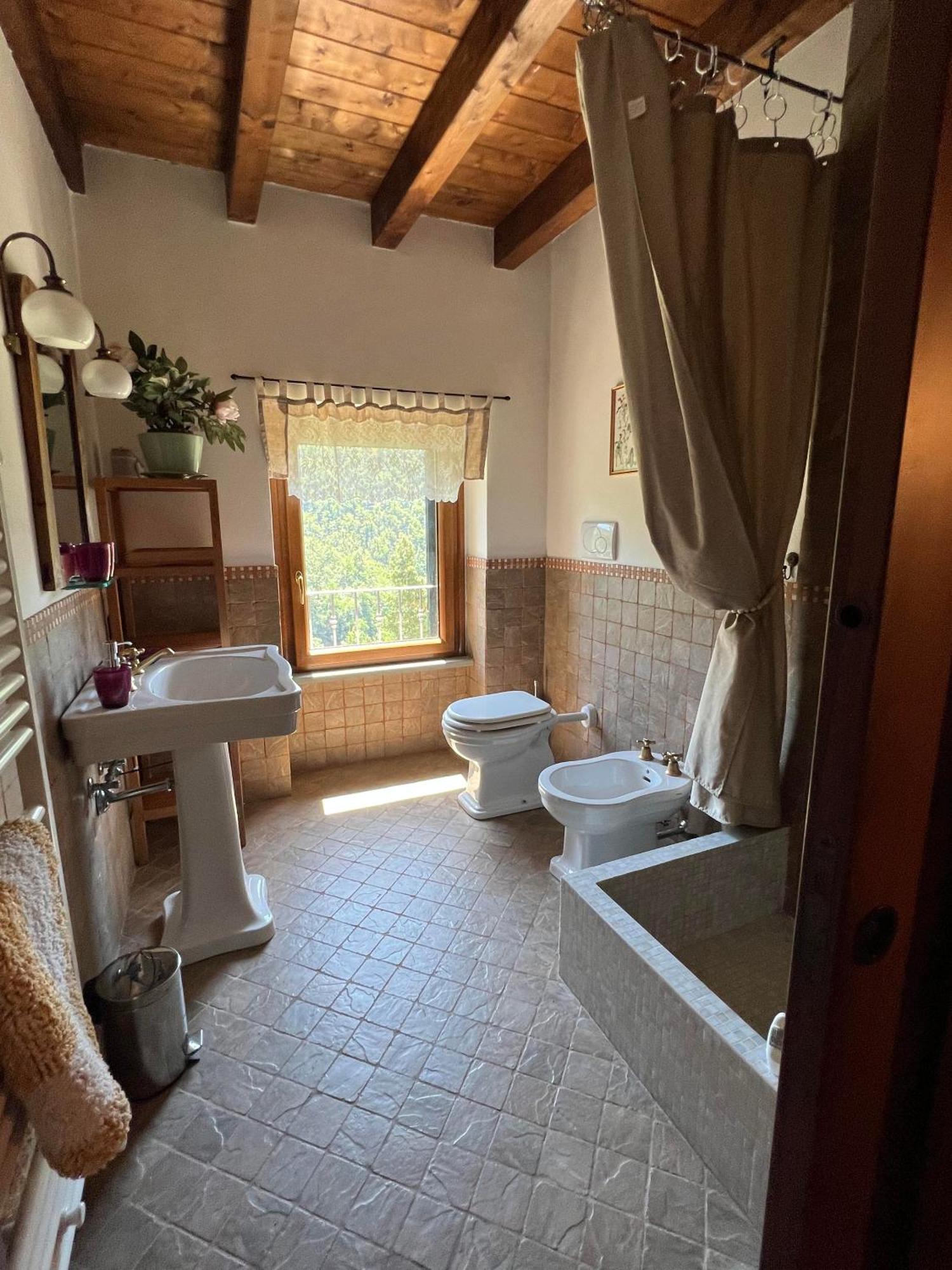 Casa Boru - A Beautiful Fully Restored Spacious House With Fantastic Views Calice al Cornoviglio Zewnętrze zdjęcie