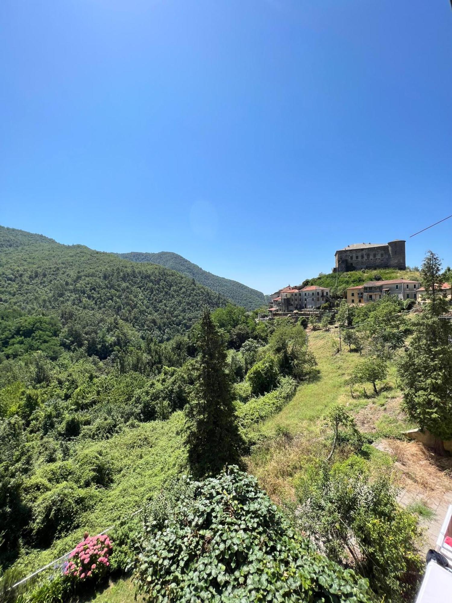 Casa Boru - A Beautiful Fully Restored Spacious House With Fantastic Views Calice al Cornoviglio Zewnętrze zdjęcie