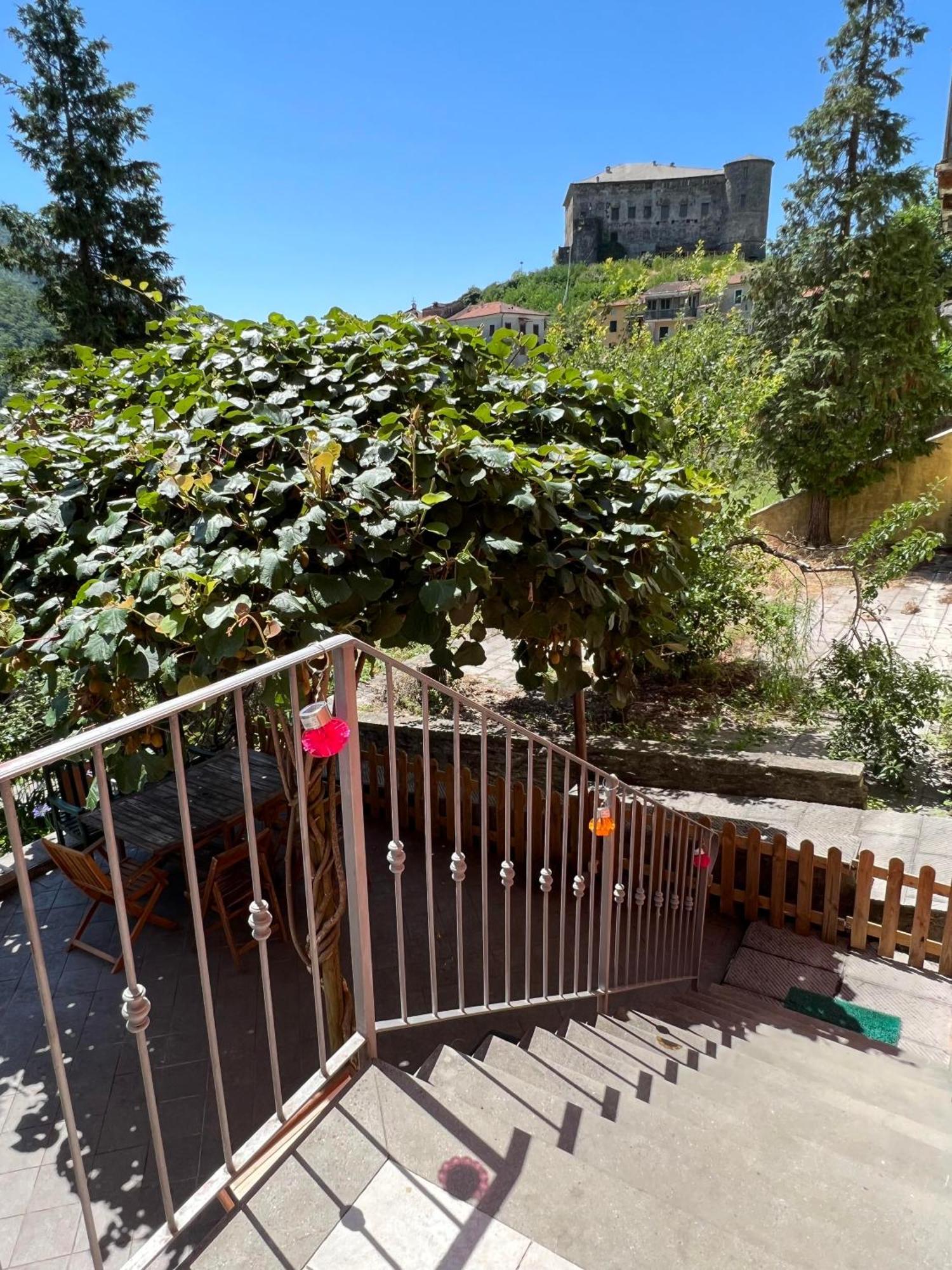 Casa Boru - A Beautiful Fully Restored Spacious House With Fantastic Views Calice al Cornoviglio Zewnętrze zdjęcie