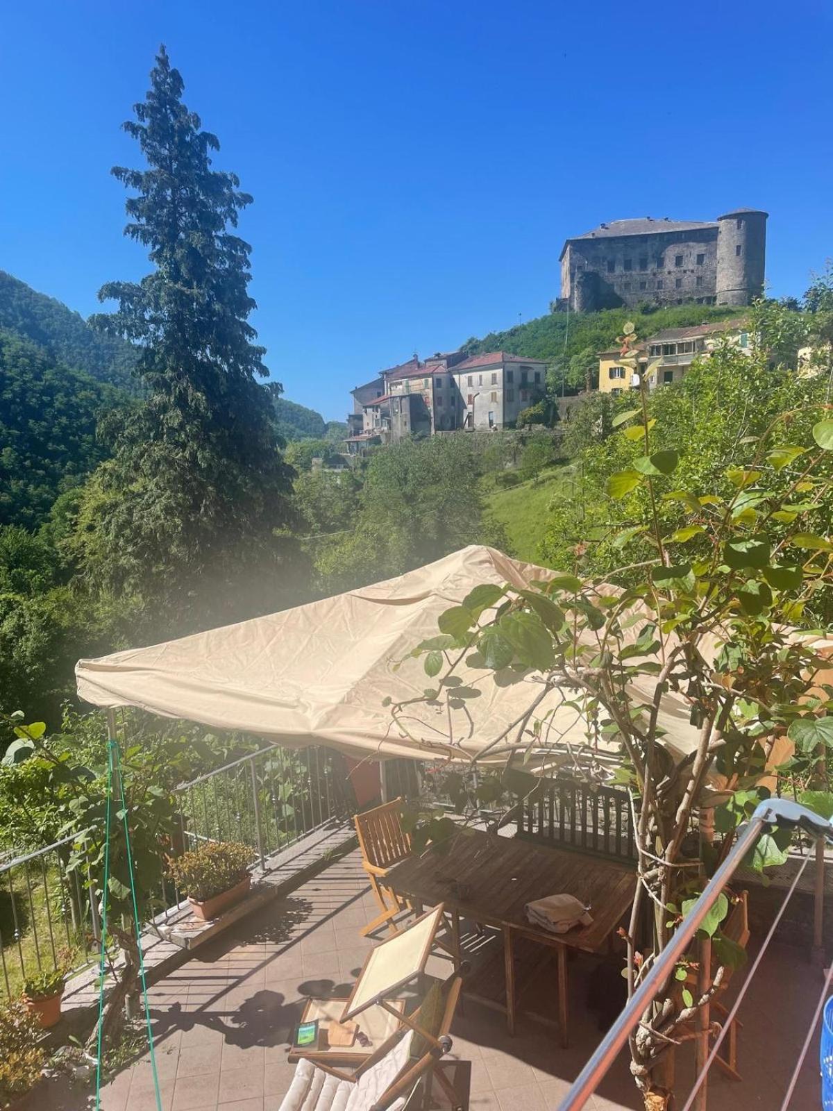 Casa Boru - A Beautiful Fully Restored Spacious House With Fantastic Views Calice al Cornoviglio Zewnętrze zdjęcie